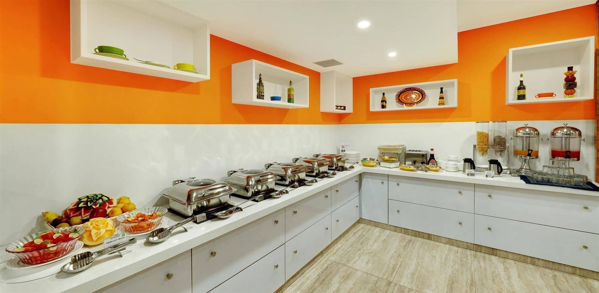 Best Western Alkapuri, Vadodara Exteriör bild
